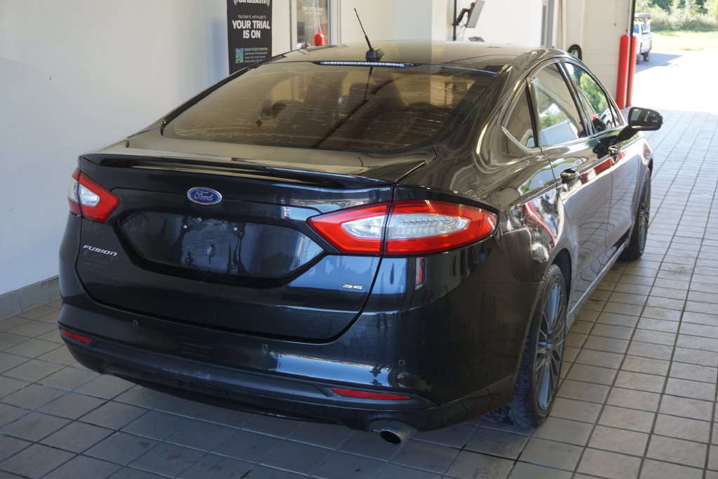 Used 2014 Ford Fusion SE FWD image 15