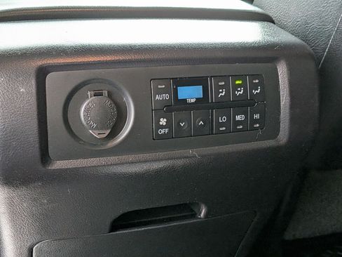 Used 2022 Toyota Sequoia TRD Pro AWD/4WD image 28