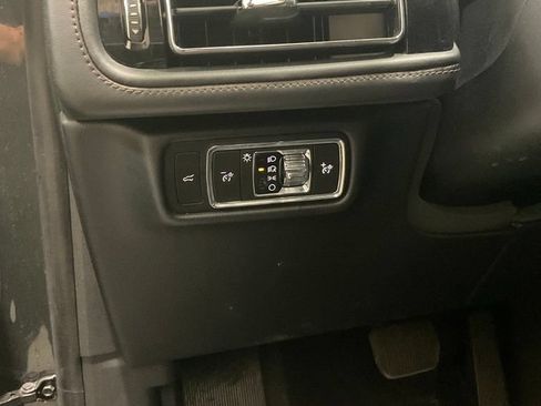 Used 2023 Lincoln Aviator Reserve w/ Equipment Group 201A AWD/4WD image 8