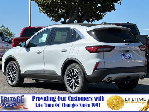 New 2025 Ford Escape SE w/ Class II Trailer Tow Package image 6