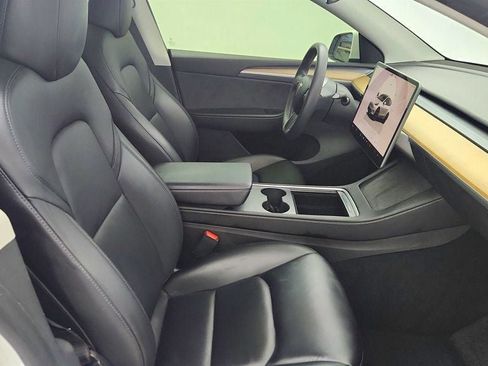 Used 2023 Tesla Model Y AWD image 27