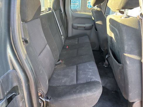 Used 2011 GMC Sierra 2500 W/T w/ Snow Plow Prep Package image 12