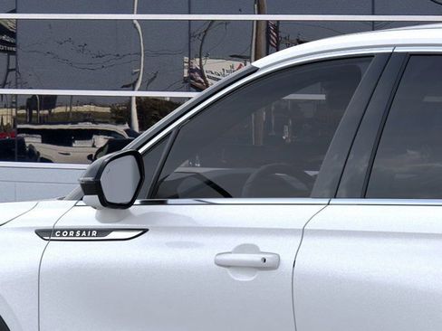 New 2025 Lincoln Corsair FWD w/ Equipment Group 101A image 27