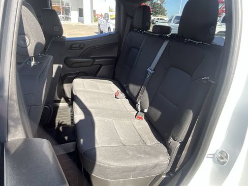 Used 2023 Chevrolet Colorado W/T RWD image 21