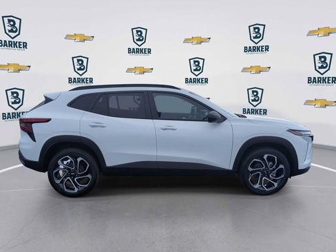 New 2026 Chevrolet Trax RS FWD image 9