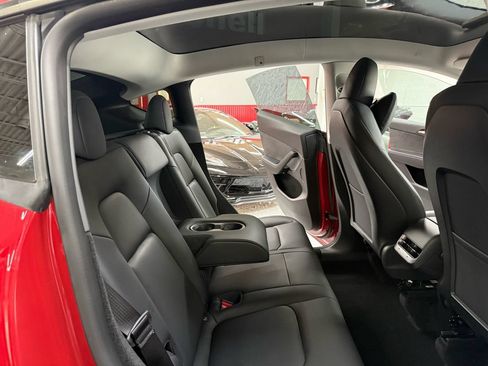 Used 2022 Tesla Model Y Long Range AWD/4WD image 20