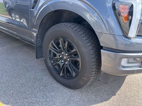 Used 2024 Ford F150 Platinum image 5