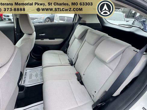 Used 2019 Honda HR-V LX image 14