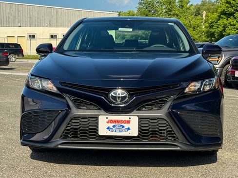 Used 2021 Toyota Camry SE w/ Cold Weather Package AWD/4WD image 8