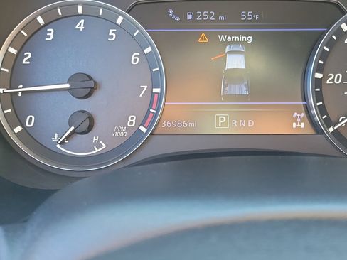 Certified 2022 Nissan Frontier SV w/ Technology Package image 25