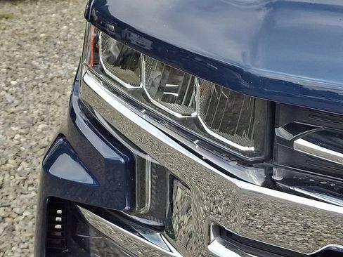 Used 2019 Chevrolet Silverado 1500 LTZ w/ LTZ Convenience Package AWD/4WD image 30