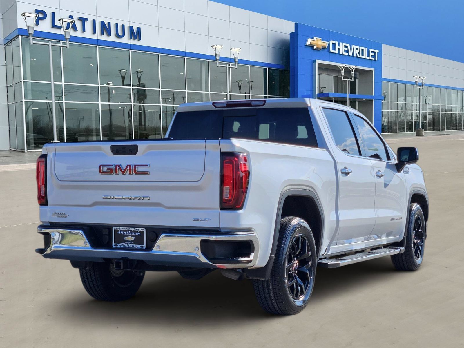 Certified 2024 GMC Sierra 1500 SLT w/ SLT Premium Plus Package RWD image 5