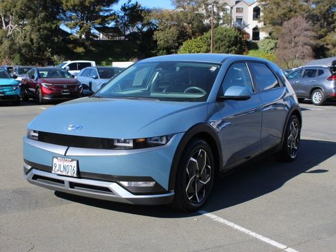 Used 2023 Hyundai Ioniq 5 SE image 3