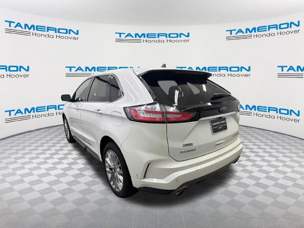 Used 2020 Ford Edge Titanium w/ Equipment Group 301A FWD image 3