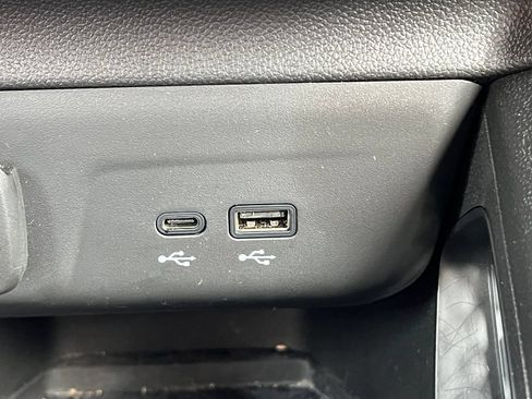 Used 2024 Chevrolet TrailBlazer RS w/ Convenience Package FWD image 28