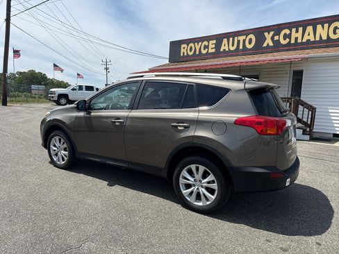 Used 2013 Toyota RAV4 Limited AWD/4WD image 4