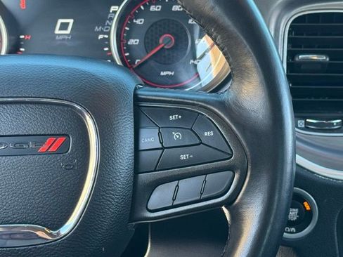 Used 2022 Dodge Charger SXT image 17