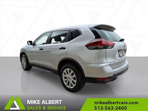 Used 2019 Nissan Rogue S image 5