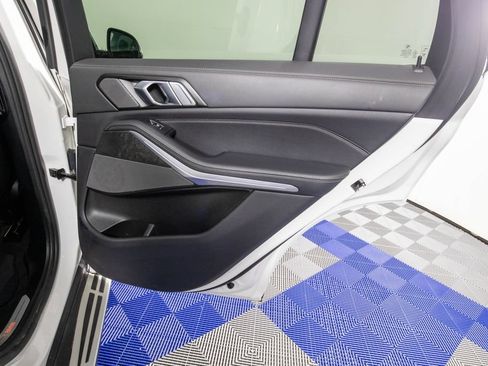 Used 2025 BMW X5 xDrive40i AWD/4WD image 16