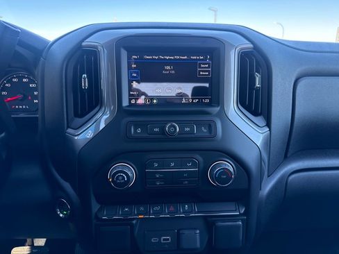 Used 2026 Chevrolet Silverado 1500 Custom w/ Turbomax Blackout Package image 18