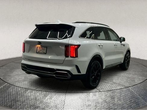 Used 2021 Kia Sorento SX image 8