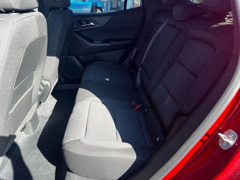 Used 2025 Chevrolet Equinox LT FWD image 17