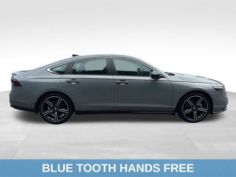 Certified 2025 Honda Accord Sport image 9