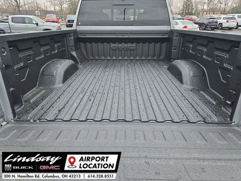 New 2026 GMC Sierra 2500 SLT w/ SLT Premium Package AWD/4WD image 28