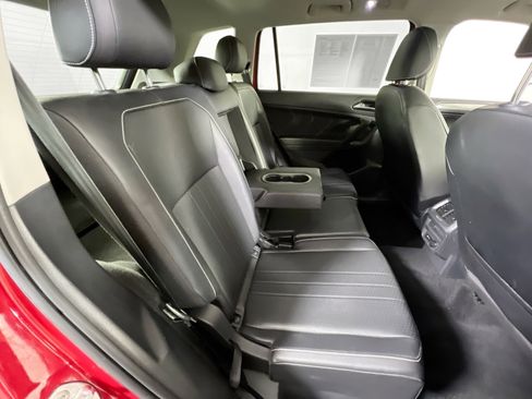 Used 2022 Volkswagen Tiguan SE AWD/4WD image 26