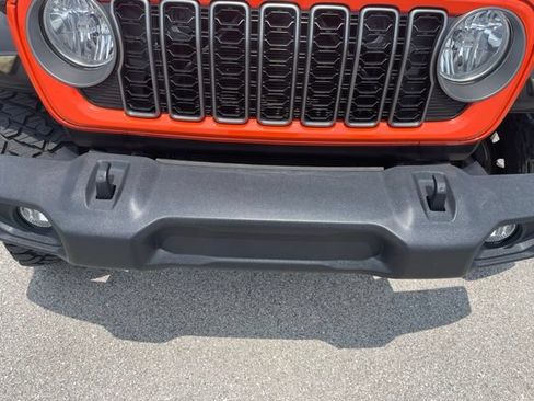 Used 2018 Jeep Wrangler Unlimited Sport S AWD/4WD image 4