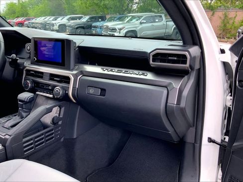 Used 2025 Toyota Tacoma SR5 image 16