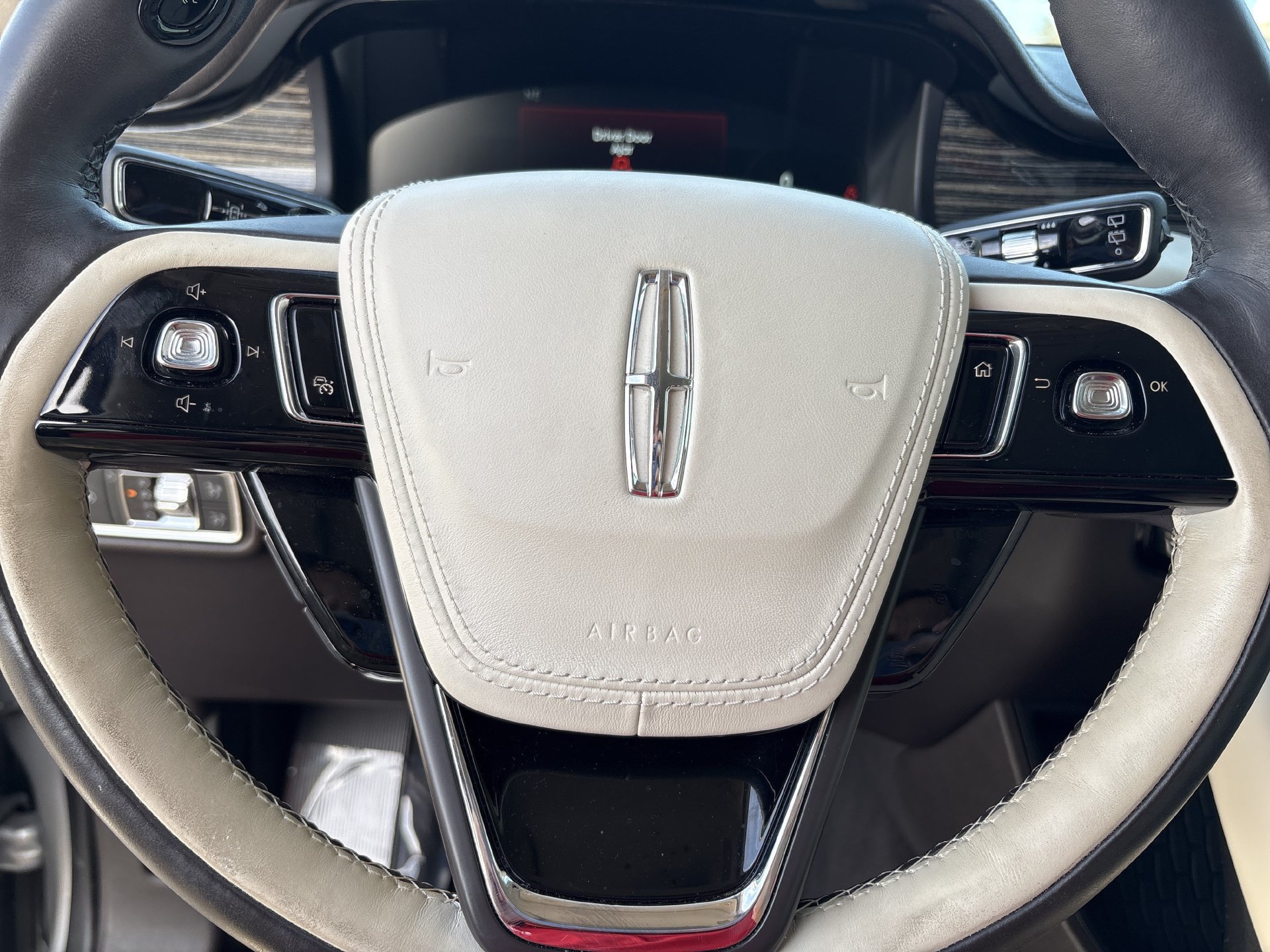 Used 2020 Lincoln Aviator Black Label w/ Dynamic Handling Package AWD/4WD image 9