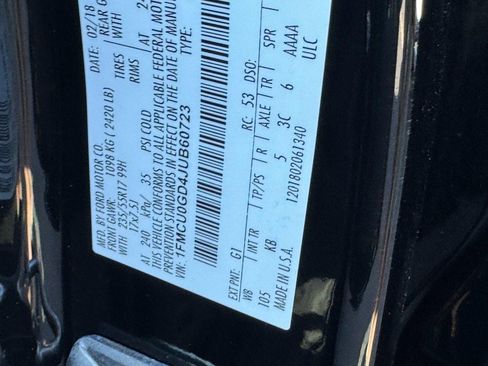 Used 2018 Ford Escape SE w/ SE Sync 3 Package FWD image 24