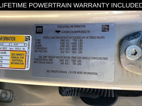 Used 2023 Chevrolet Suburban LT image 32