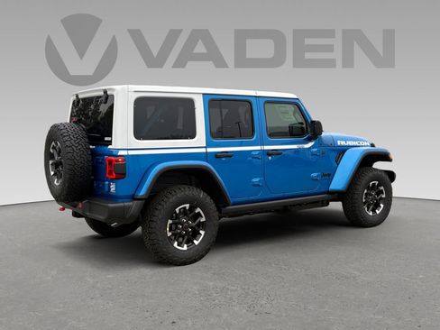 New 2026 Jeep Wrangler Unlimited Rubicon w/ Whitecap Package image 18