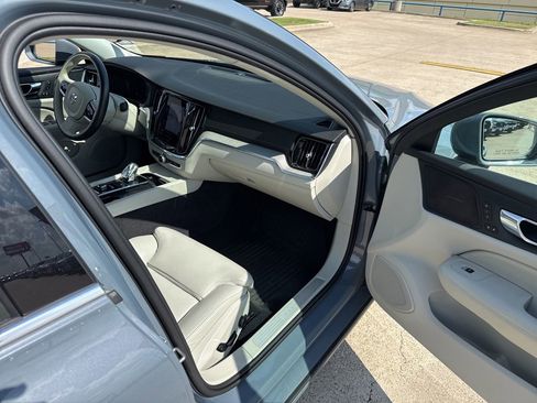 Used 2022 Volvo S60 B5 Inscription AWD/4WD image 15