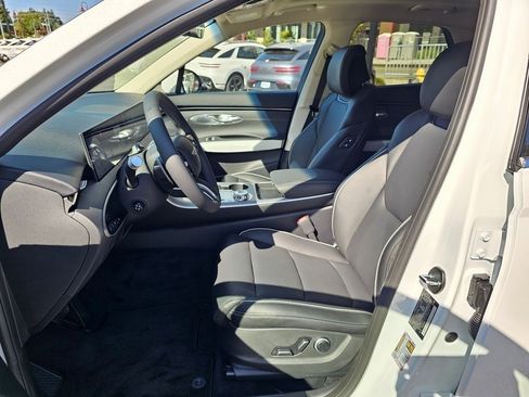 New 2026 Genesis GV70 2.5T Advanced image 21