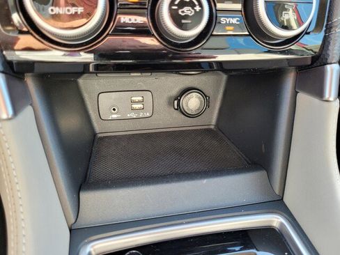 Used 2023 Subaru Forester Limited image 23