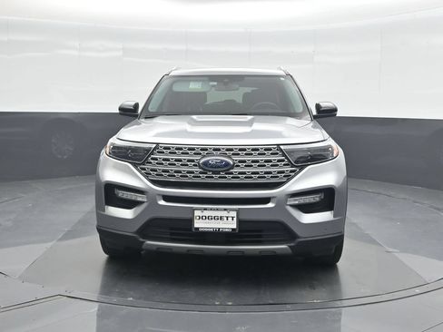 Used 2021 Ford Explorer Limited w/ Equipment Group 301A RWD image 5