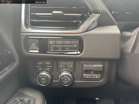 New 2026 GMC Yukon Denali w/ Denali Reserve Package AWD/4WD image 23