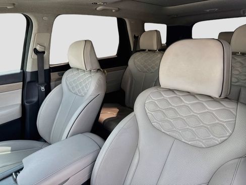Used 2022 Hyundai Palisade Limited FWD image 10