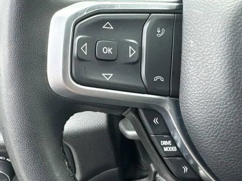 Used 2025 RAM 1500 Big Horn AWD/4WD image 32
