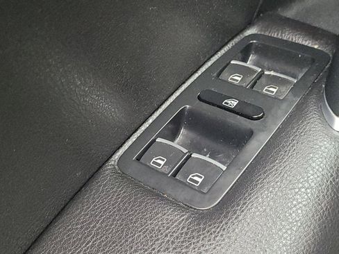 Used 2016 Volkswagen Passat 1.8T S FWD image 27