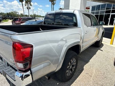 Used 2021 Toyota Tacoma SR5 RWD image 3