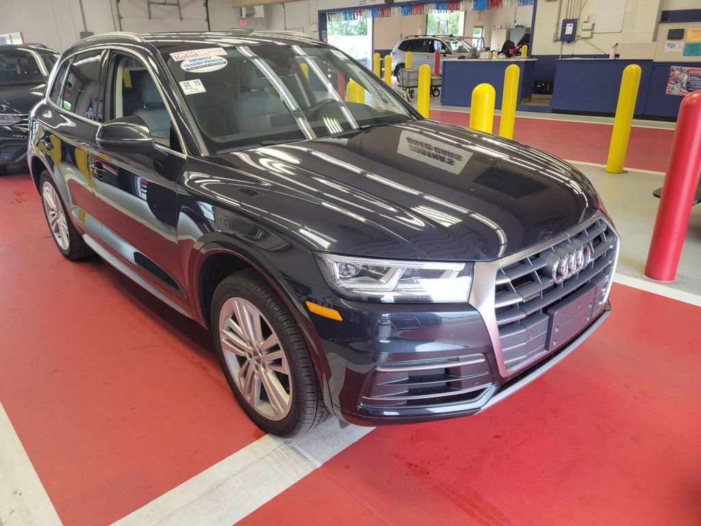 Used 2018 Audi Q5 2.0T Premium Plus w/ Premium Plus Package AWD/4WD image 2