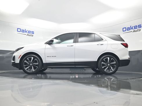 Used 2022 Chevrolet Equinox LT w/ LPO, Blackout Package FWD image 40