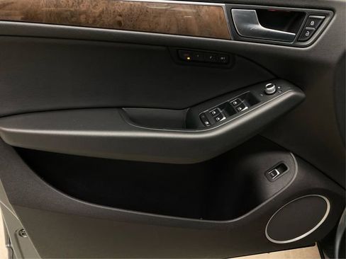 Used 2016 Audi Q5 2.0T Premium Plus w/ Technology Package image 25