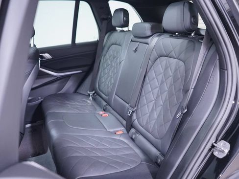 Used 2024 BMW X5 sDrive40i w/ Premium Package RWD image 9