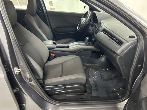 Used 2019 Honda HR-V Sport image 13