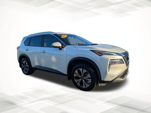 Used 2023 Nissan Rogue SV w/ SV Premium B Package image 2